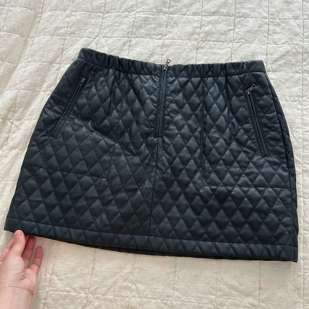 BCBGMaxAzria Quiltes Mini Skirt